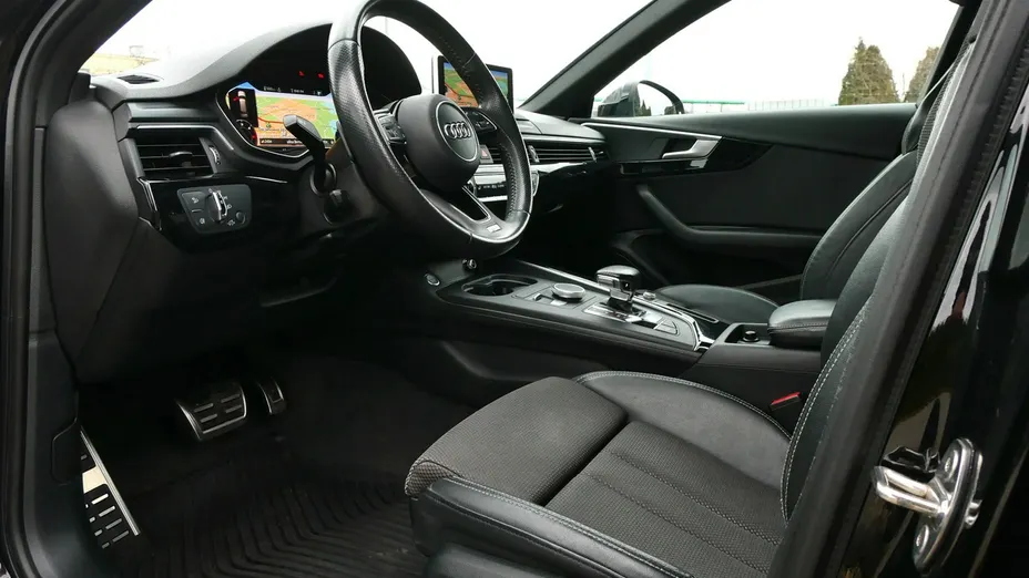 AUDI A4 -