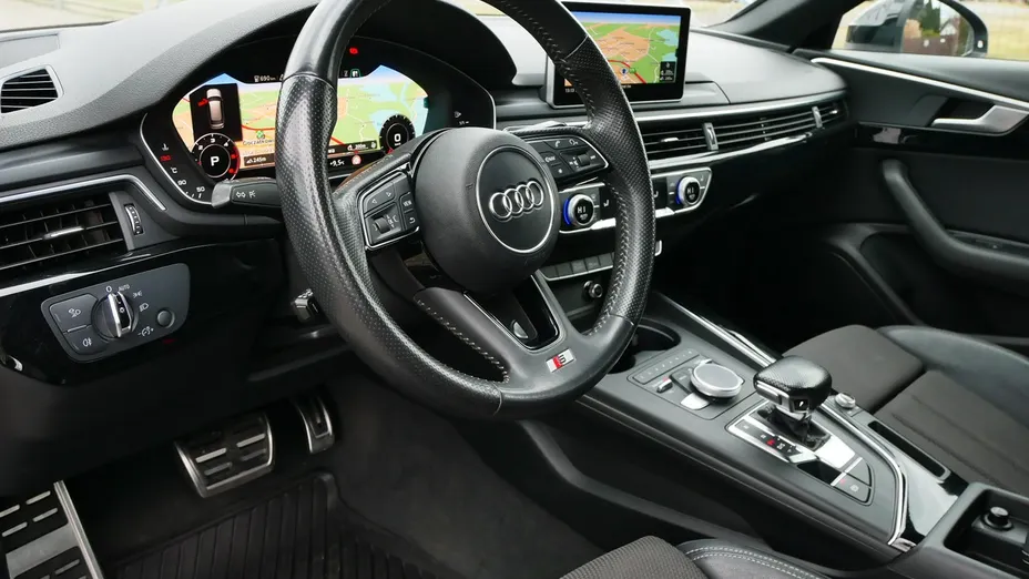 AUDI A4 -