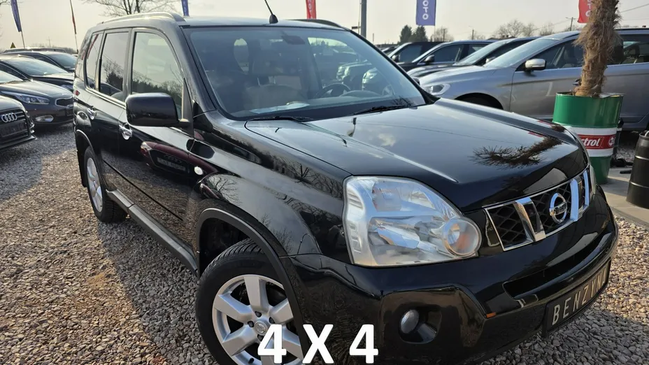NISSAN X-Trail -