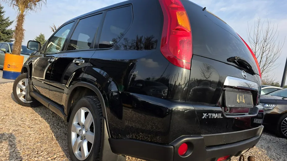NISSAN X-Trail -