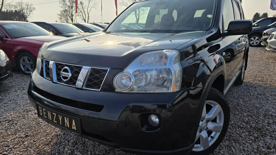 NISSAN X-Trail -