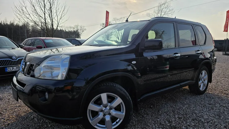 NISSAN X-Trail -