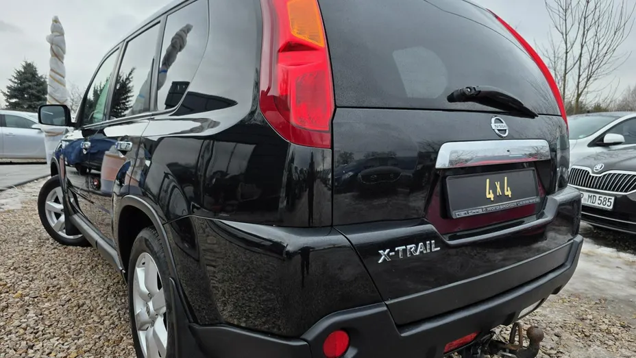 NISSAN X-Trail -