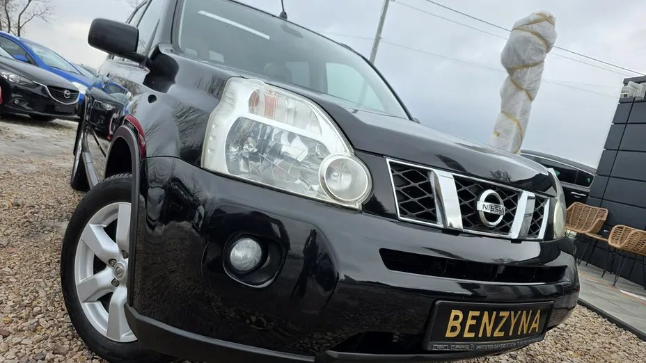 NISSAN X-Trail -