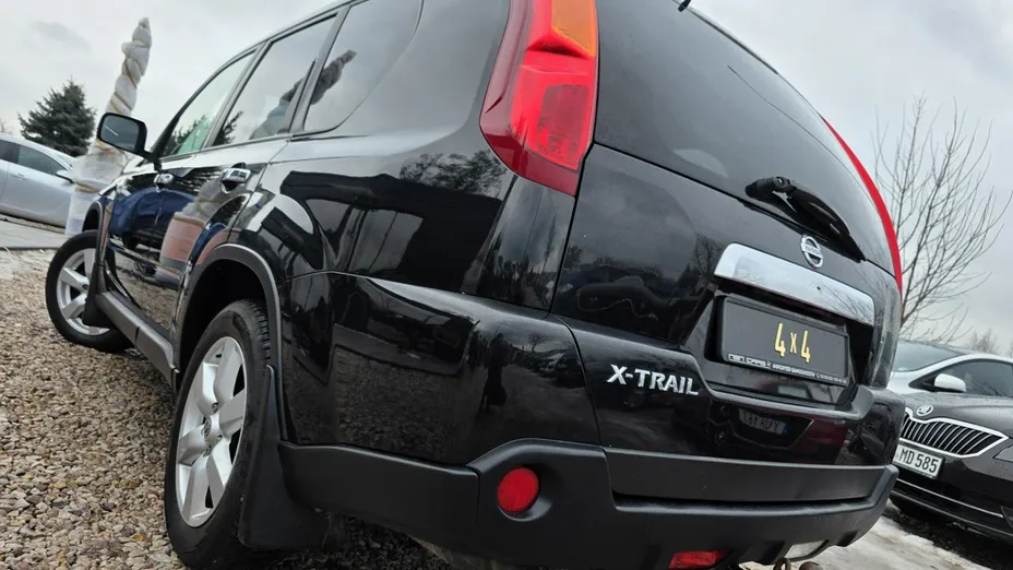 NISSAN X-Trail -