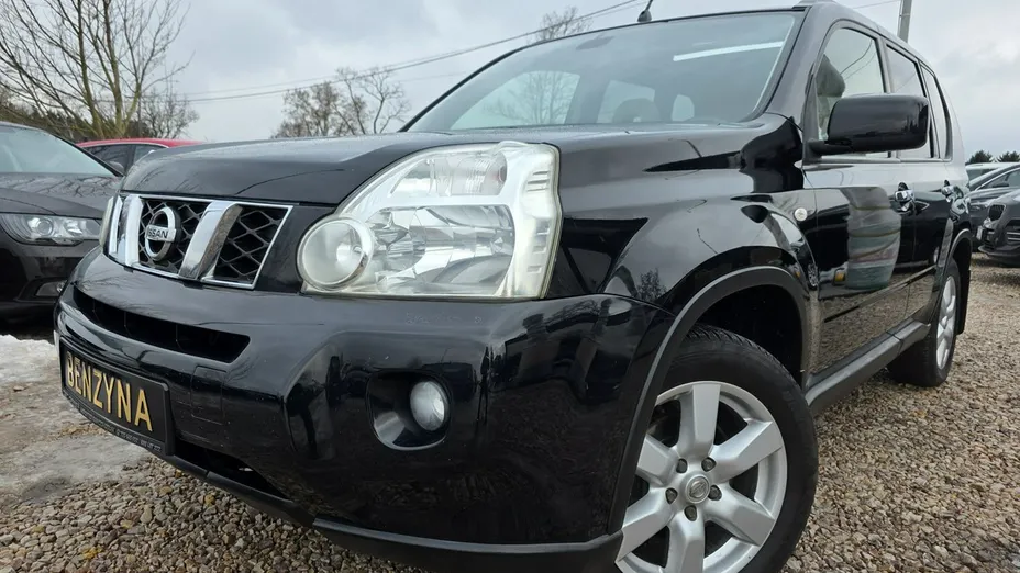 NISSAN X-Trail -