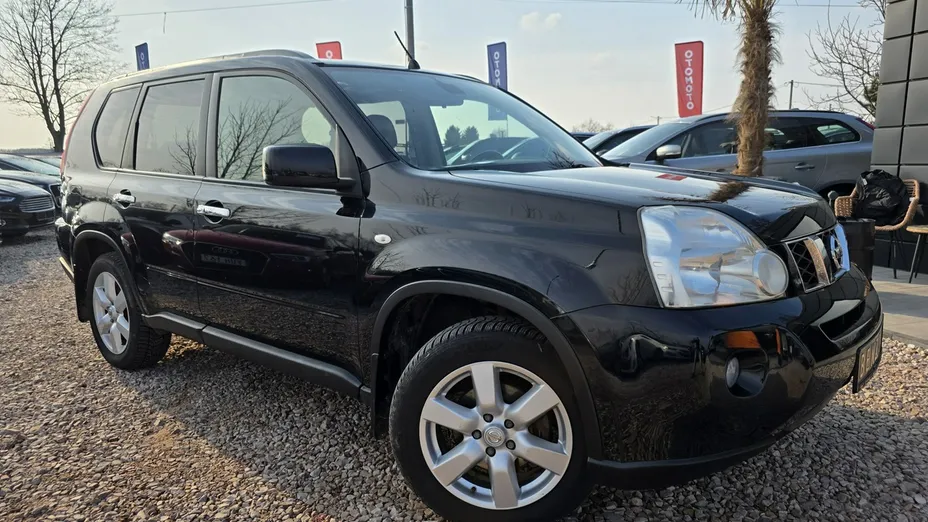 NISSAN X-Trail -