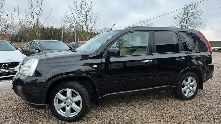 NISSAN X-Trail -