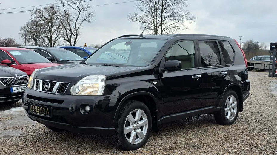 NISSAN X-Trail -