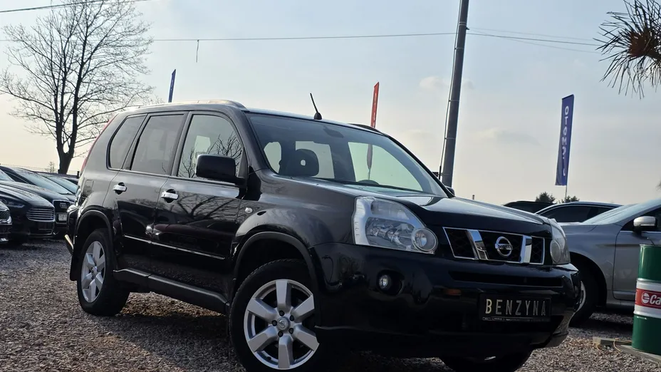 NISSAN X-Trail -