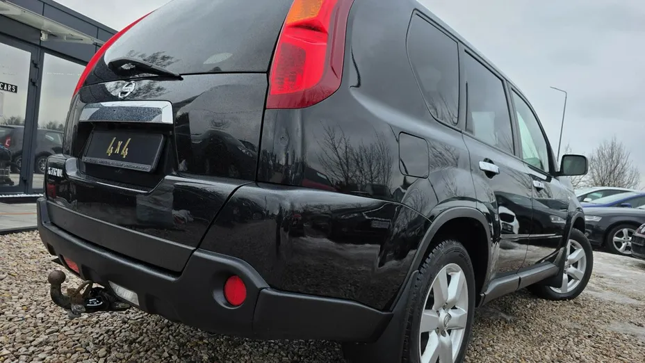 NISSAN X-Trail -