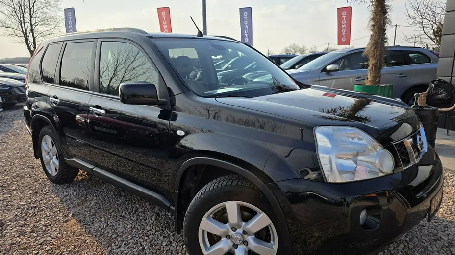 NISSAN X-Trail -