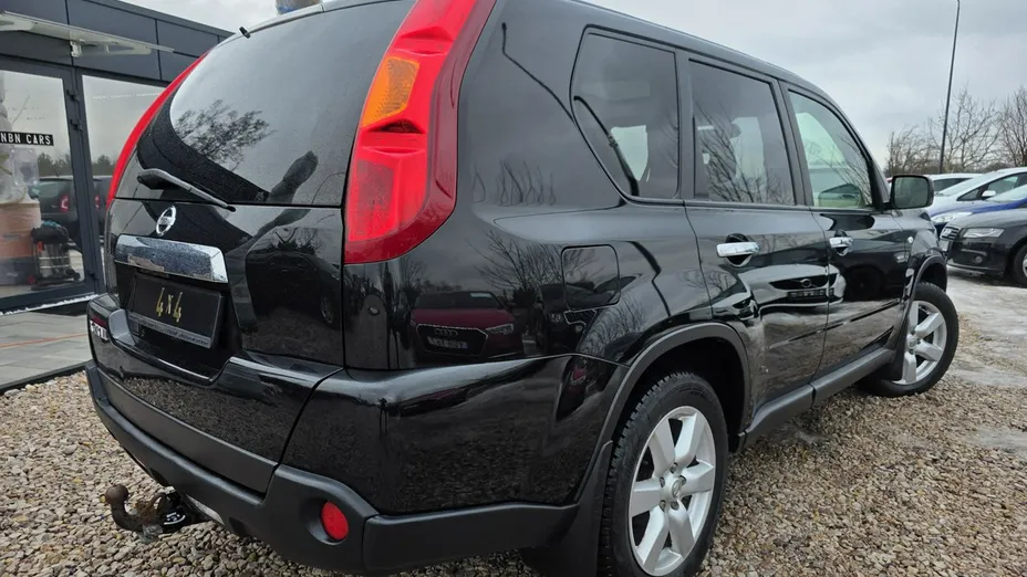 NISSAN X-Trail -