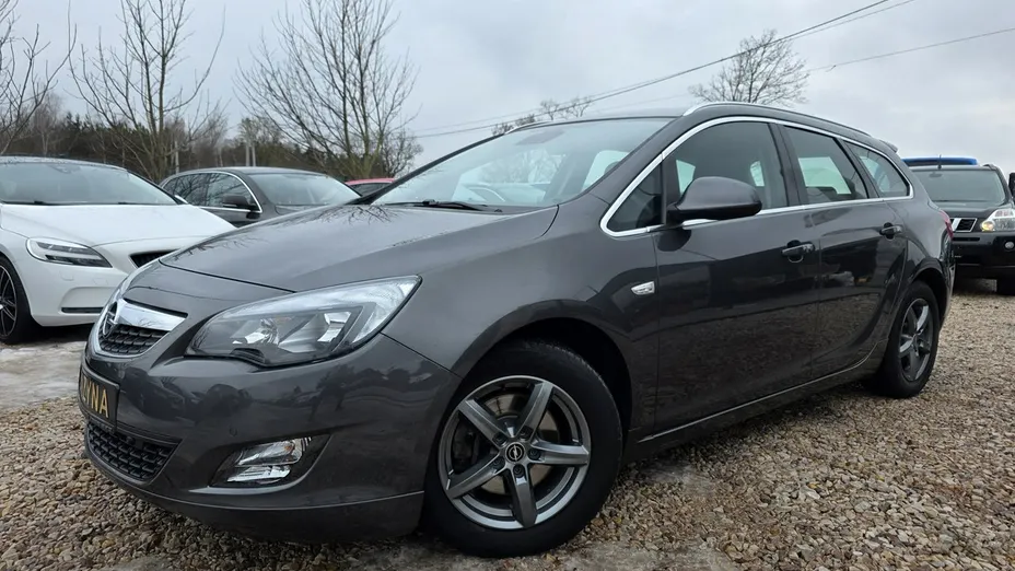 OPEL Astra -