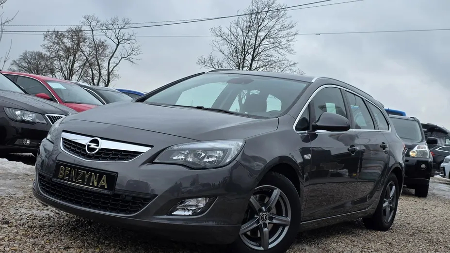 OPEL Astra -