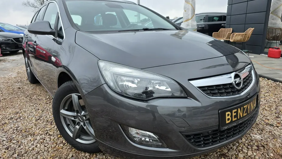 OPEL Astra -