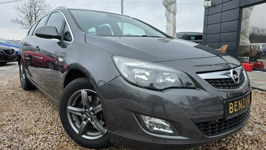 OPEL Astra -