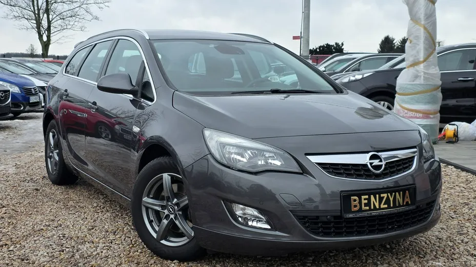 OPEL Astra -