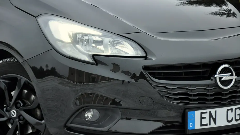 OPEL Corsa -