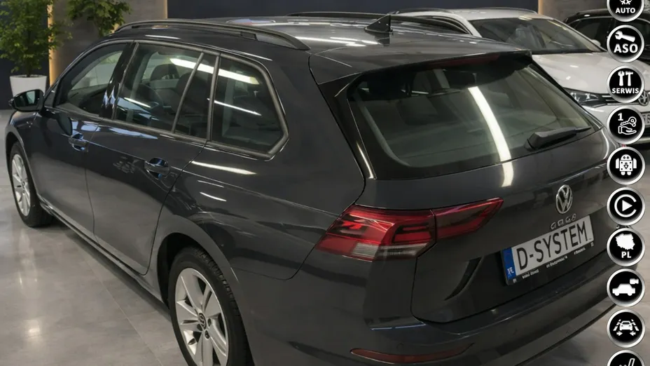 VOLKSWAGEN Golf -