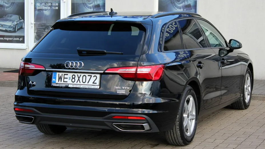 AUDI A4 -