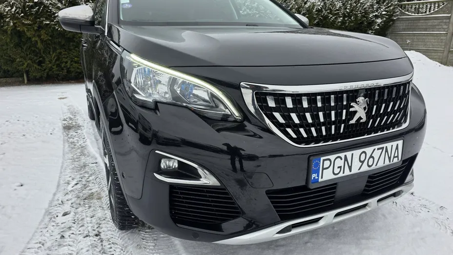 PEUGEOT 3008 -