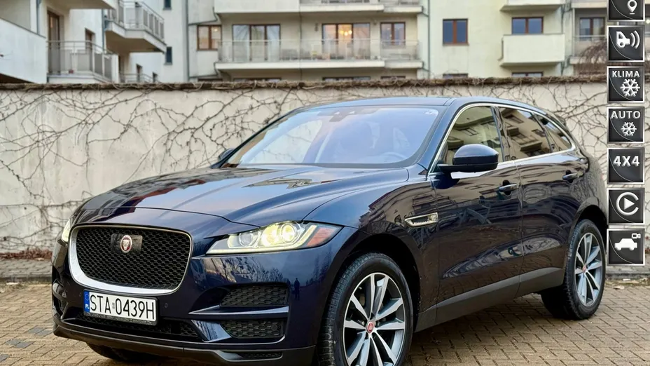 JAGUAR F-Pace -