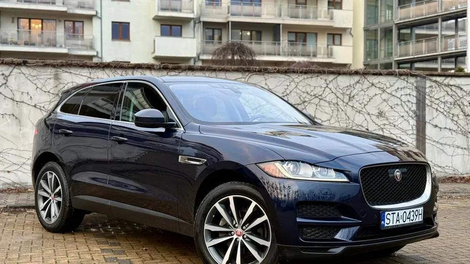 JAGUAR F-Pace -