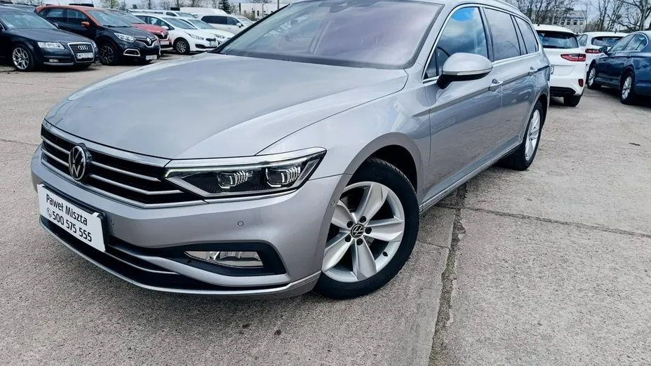 VOLKSWAGEN Passat -