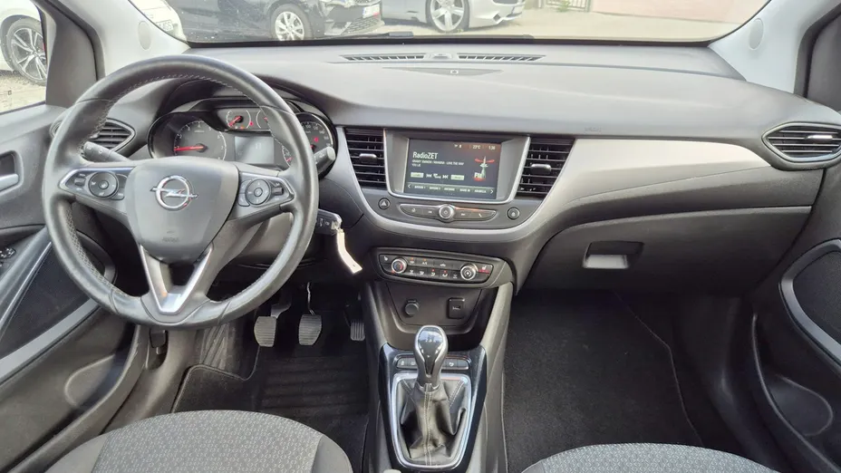 OPEL Crossland X -