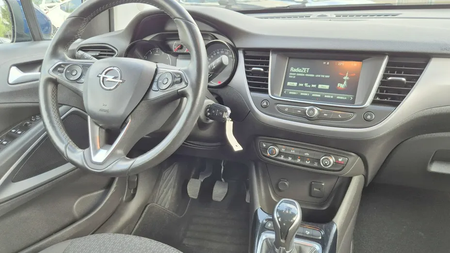 OPEL Crossland X -