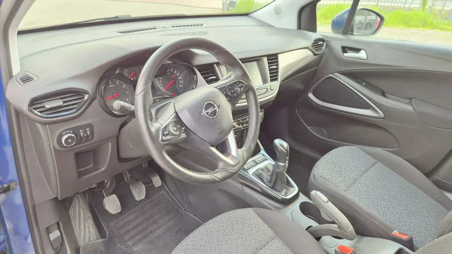 OPEL Crossland X -