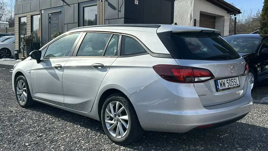 OPEL Astra -