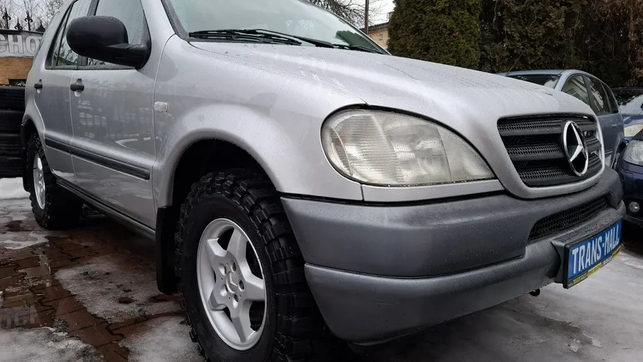 MERCEDES-BENZ ML -