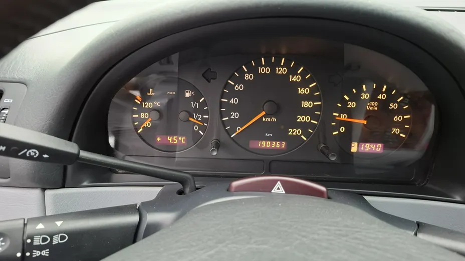 MERCEDES-BENZ ML -