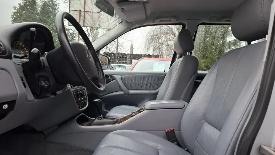 MERCEDES-BENZ ML -
