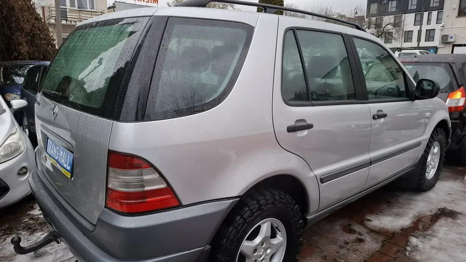 MERCEDES-BENZ ML -