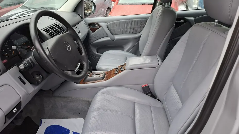 MERCEDES-BENZ ML -