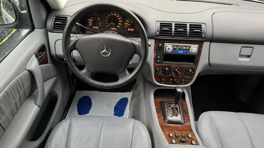 MERCEDES-BENZ ML -