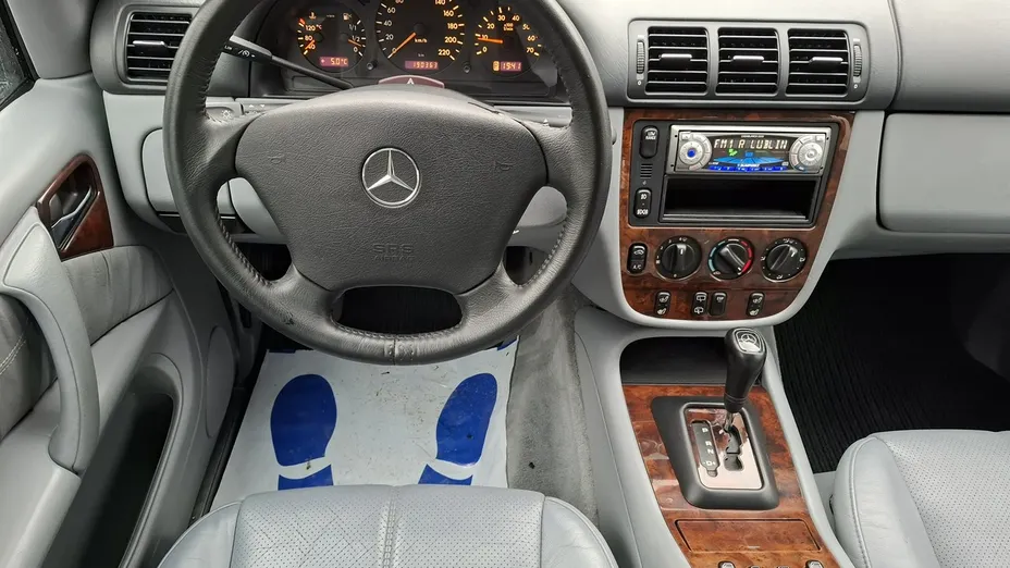 MERCEDES-BENZ ML -