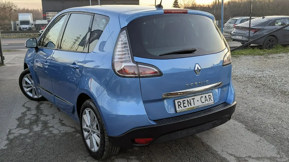 RENAULT Scenic -