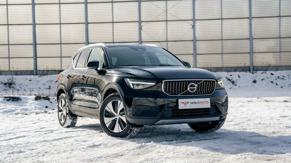 VOLVO XC40 -