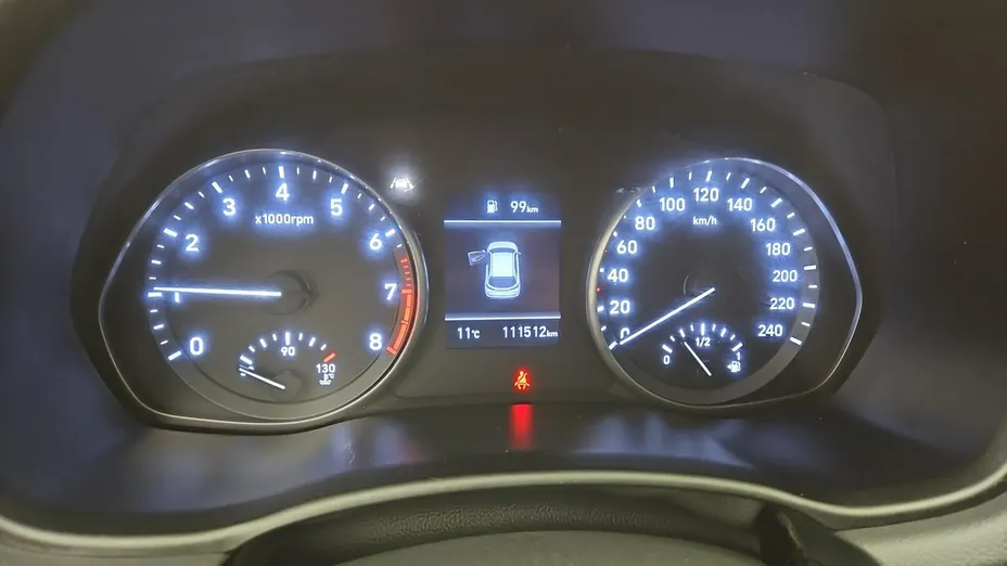 HYUNDAI i30 -