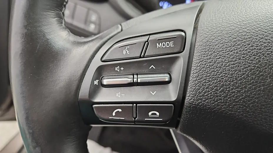 HYUNDAI i30 -