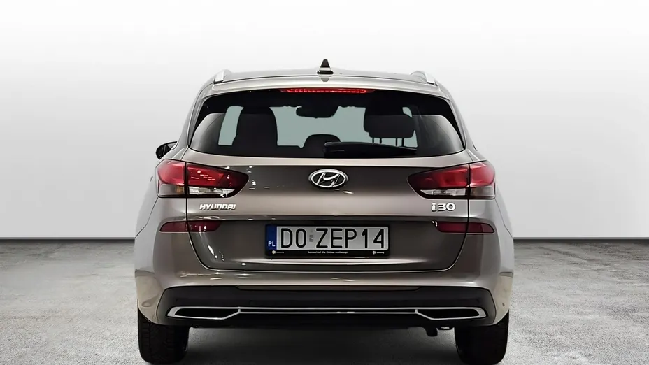 HYUNDAI i30 -