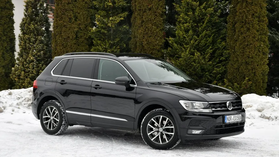 VOLKSWAGEN Tiguan -