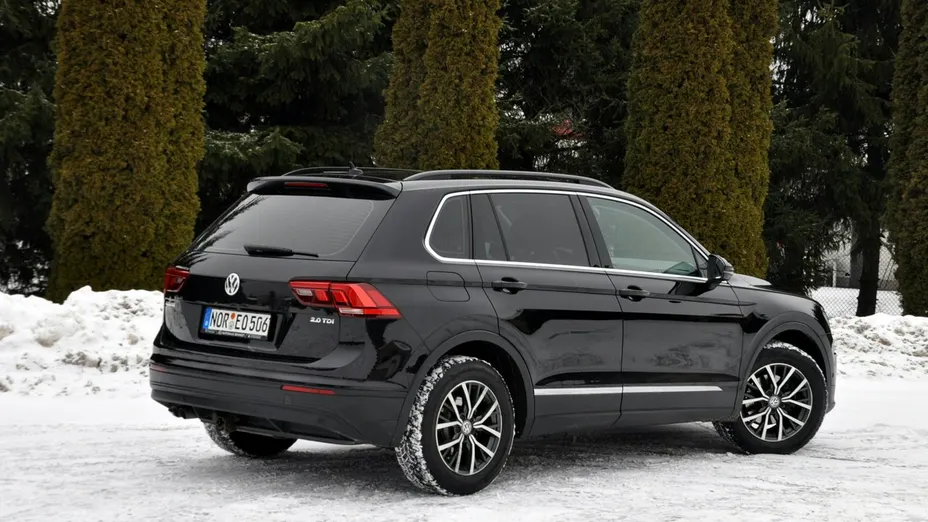 VOLKSWAGEN Tiguan -
