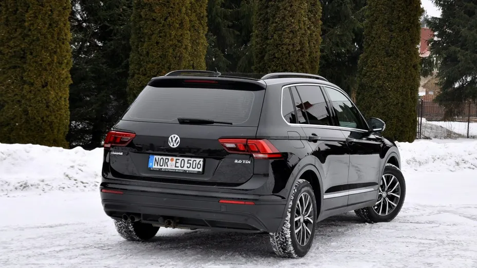 VOLKSWAGEN Tiguan -