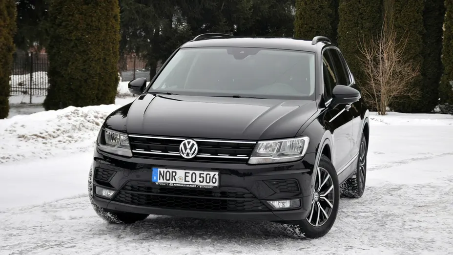 VOLKSWAGEN Tiguan -