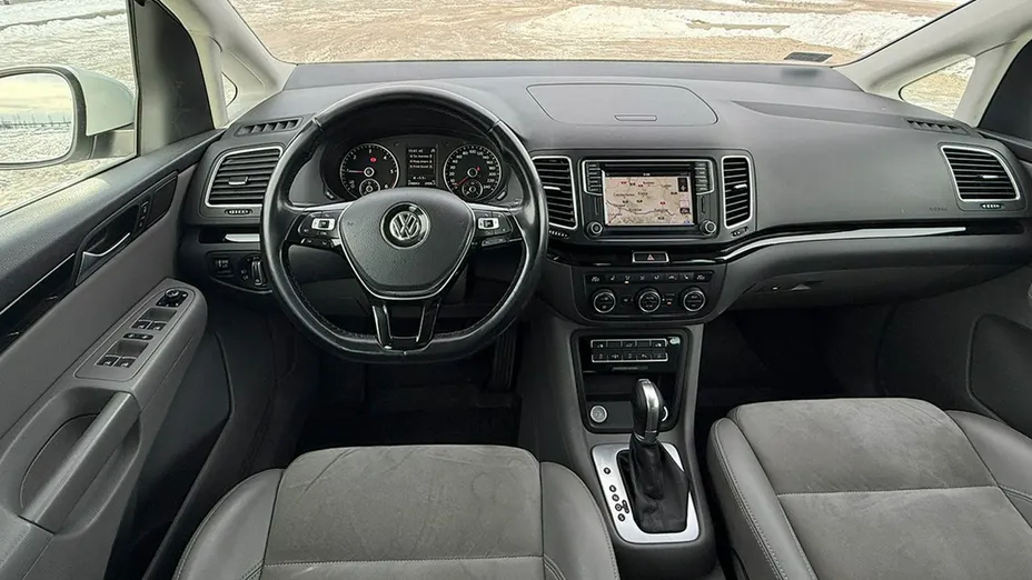 VOLKSWAGEN Sharan -